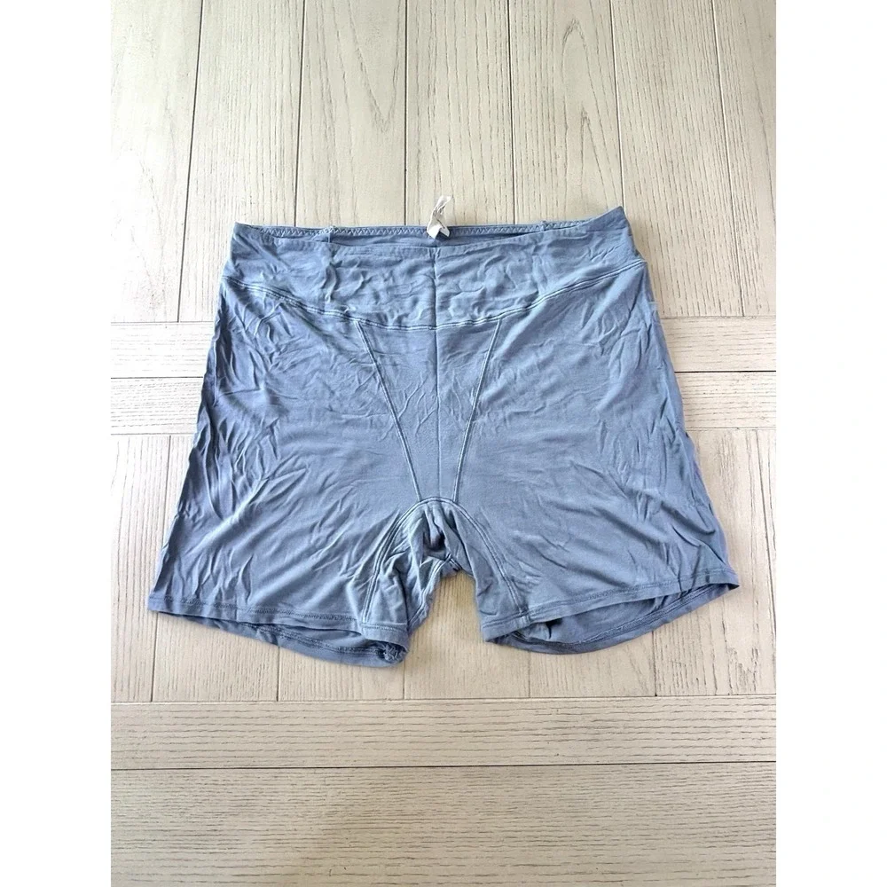 Lululemon UnderEase Super High Rise Shortie Women's Large GUC Blue